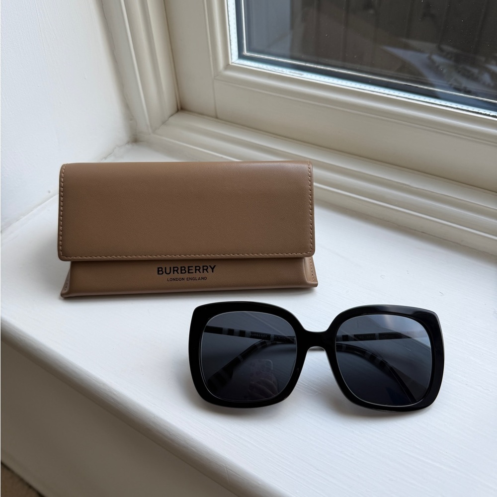 Burberry Sunglasses with Case